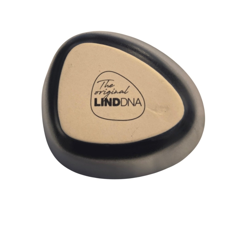 LINDDNA‎ Curve Stoneware Bowl Black Matte Organic Triangle Scandinavian Design